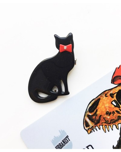 Пластиковий значок Black Cat