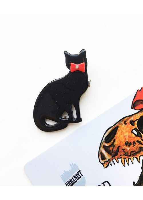 Пластиковий значок Black Cat