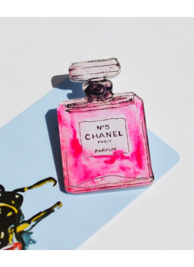 Пластиковий значок Chanel #5