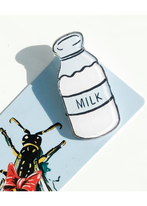 Пластиковий значок Bottle